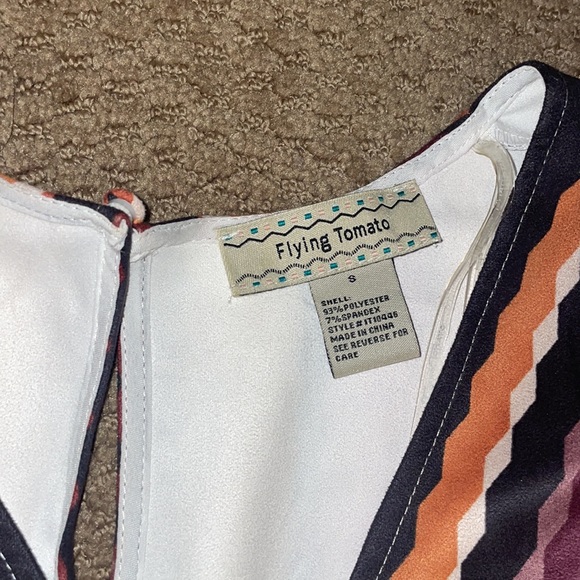 two piece set - Picture 3 of 5